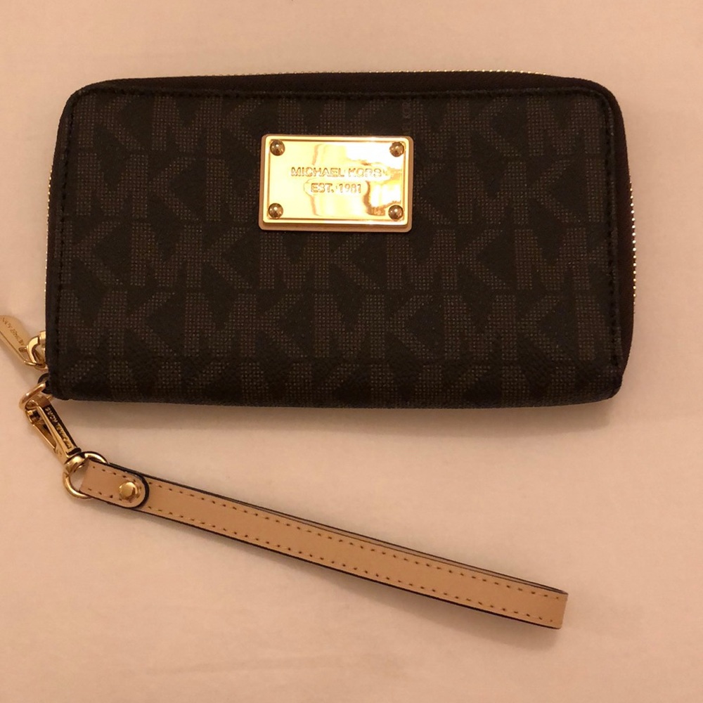 Michael Kors cellphone case wallet